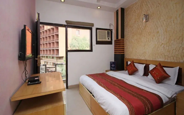 OYO 5114 Nagpal Palace