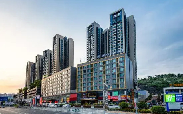 ZMAX Hotel