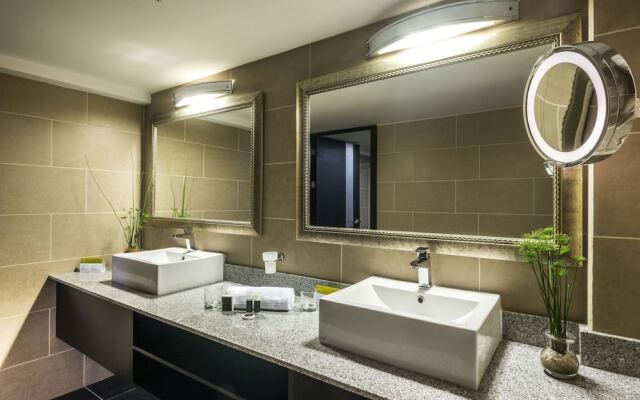 Urban Green Hotel & Suites