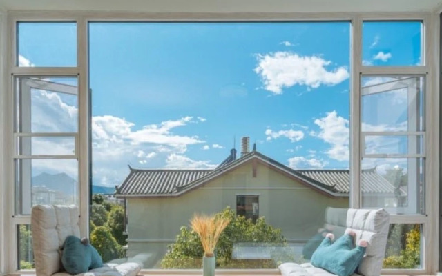 Floral Hotel · Mo Tan Lijiang