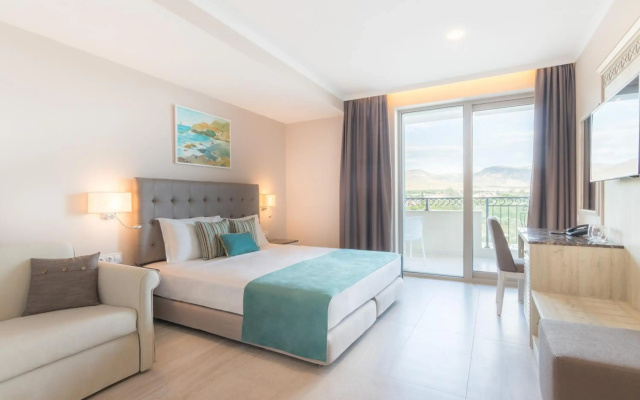 King Maron Beach Hotel & Spa