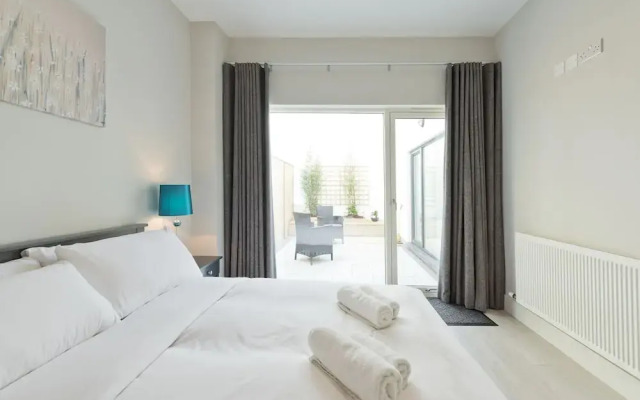 The Seamus Heaney Suite - hiphipstay