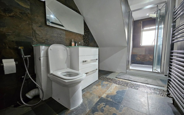 Standard Single Room - Shared