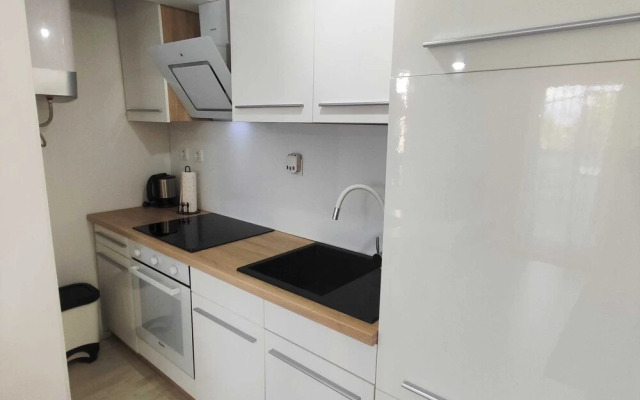 Comfortable Crikvenica Apartment With Terrace and Wifi