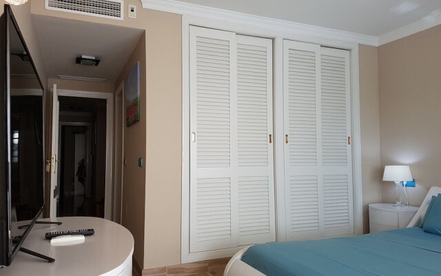 Bahia de Marbella apartment