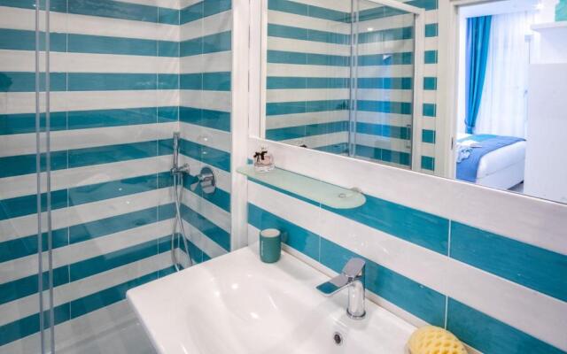 Appartamento Leone Rosso With Private Terrace Air Conditioning and Internet Wi-fi