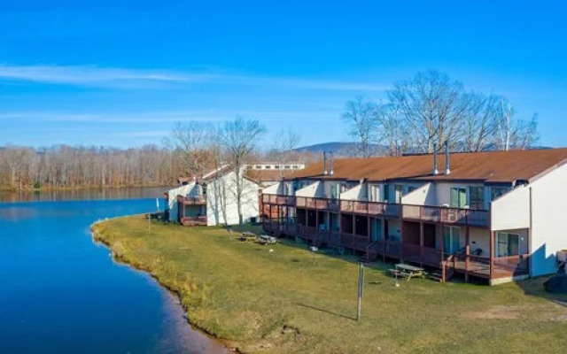 Crown Resorts at the Poconos