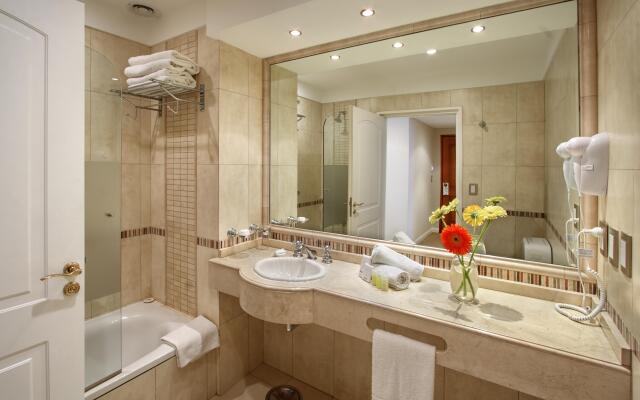 Hotel Intersur Recoleta