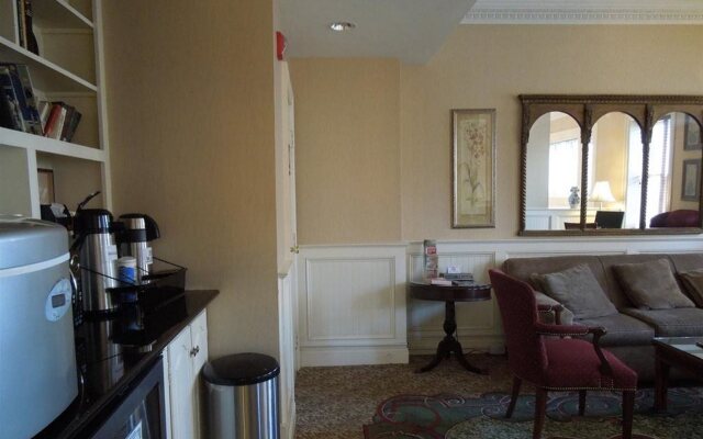 The Embassy Inn