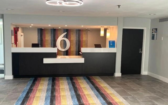 Studio 6 Suites Norcross, GA