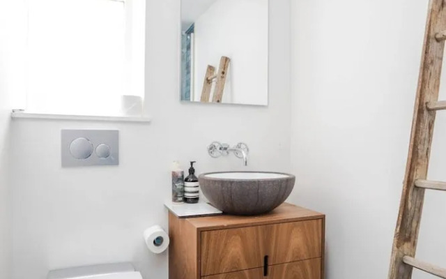 Stylish and Unique 1 Bedroom Flat in Shoreditch