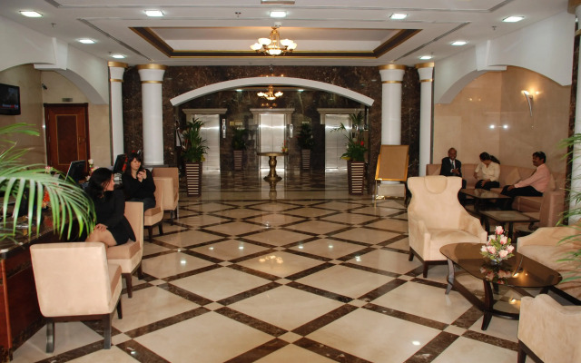 Wescott Plaza Hotel Apartment