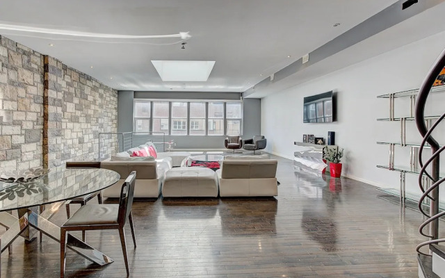 Destination Stays - LOFT HOUSE Quartier des Spectacles