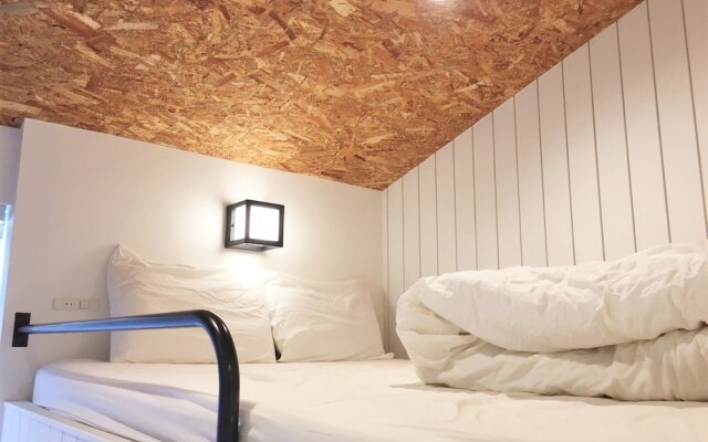 Sekai Hotel Yanagi - Hostel