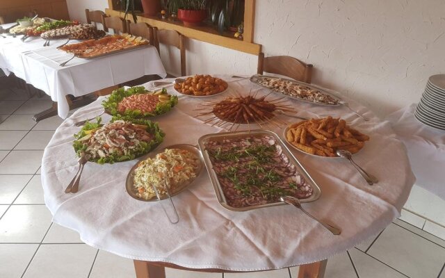 Ristorante-Hotel La Campagnola