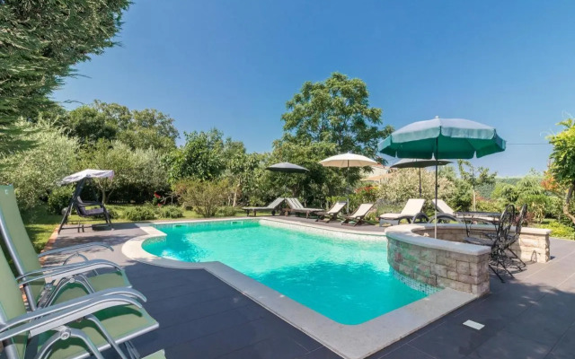 Country House Apartments