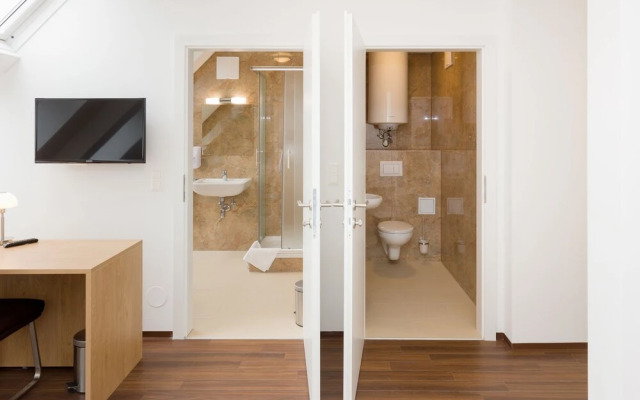 DMG Apartments Hotel