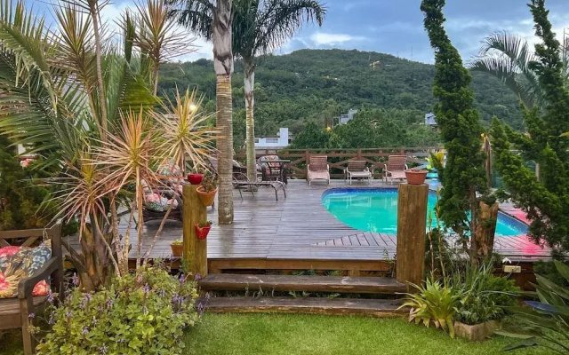 Bangalô House - Praia do Rosa SC