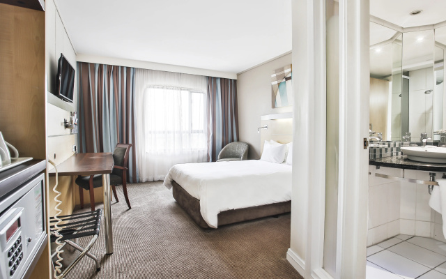 Holiday Inn Express Sandton Woodmead by IHG