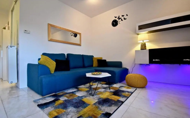 Amazing Luxury Apartment 200 M From the Beach