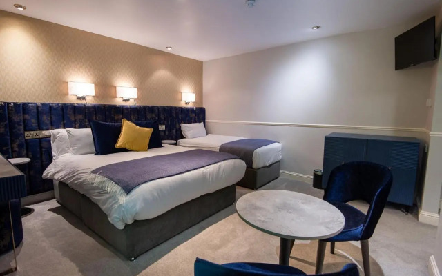 Best Western Woodenbridge Hotel & Lodge