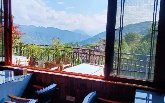 Xiangjing Hotel (Longsheng Longji Terrace)