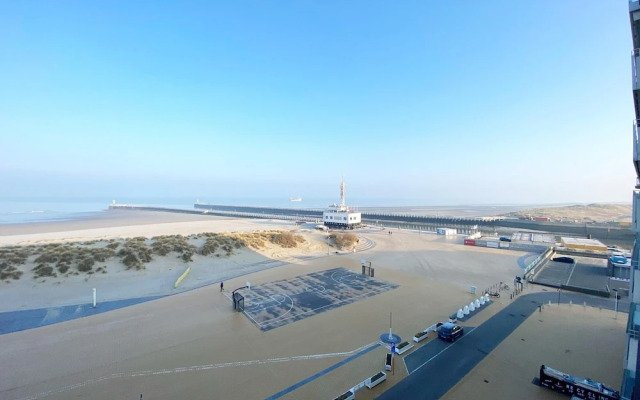 Apartment in Nieuwpoort With sea View