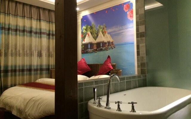 Luzhou Ba Li Nuo Theme Hotel