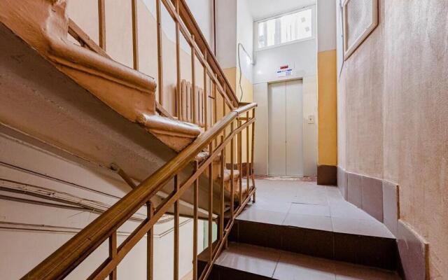 DeRent Aparts (ДеРент Апартс) на улице Грибоедова 14