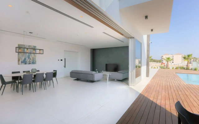 Cove Seaview Villas