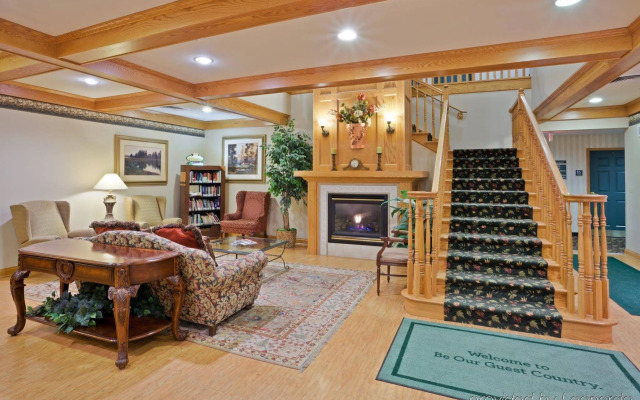 Country Inn & Suites by Radisson, Houghton, MI