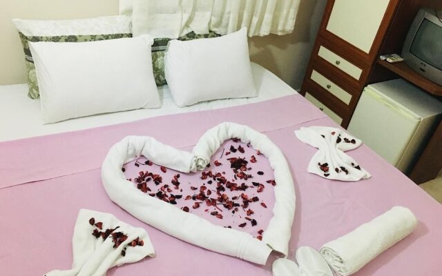 Yasmin Otel