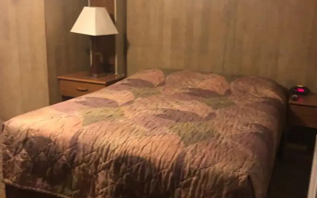 Coronado West Motel