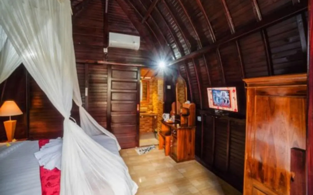 Hotra Hill Cottage by ZUZU – Guest Rooms – Nusa Penida