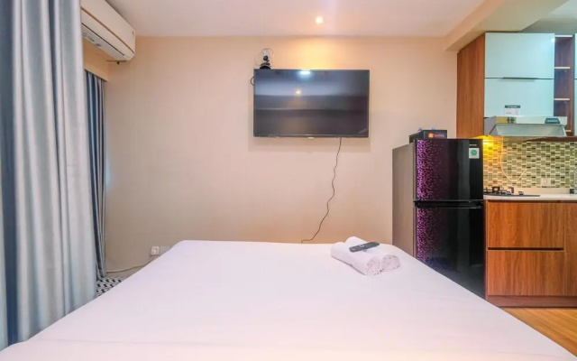 Comfort And Cozy Living Studio Room At Tifolia Apartment