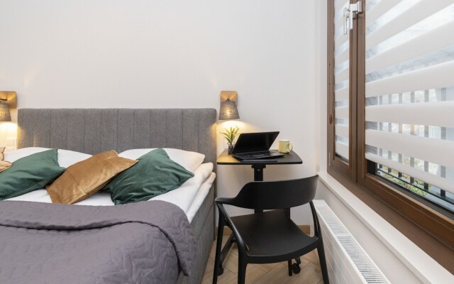 Krochmalna Apartment Warsaw by Renters