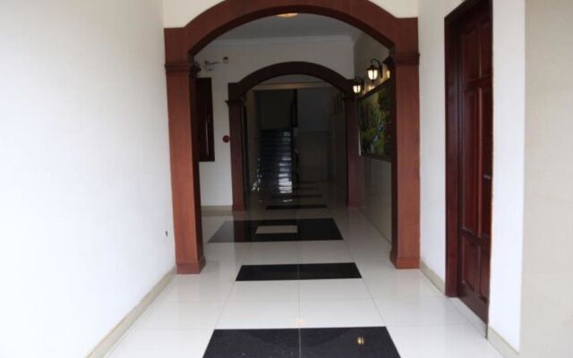 Hoa Phat Hotel & Apartment