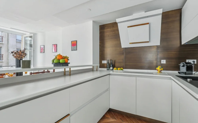 Chic 1BR Near Louvre & Musee d Orsay