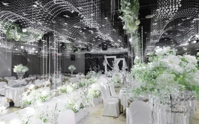 Wanzai Yijia La Maison Hotel