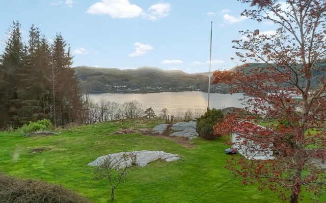 Nice Apartment in Lyngdal With 3 Bedrooms and Wifi