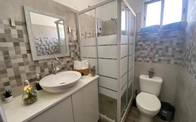 Modern Apartment Valentino GL144