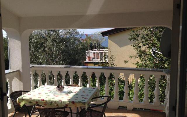 Apartment and Studio Jelušić