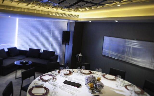 Gateway Hotel