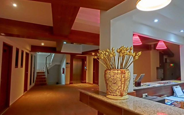 Rendezvous Classic House
