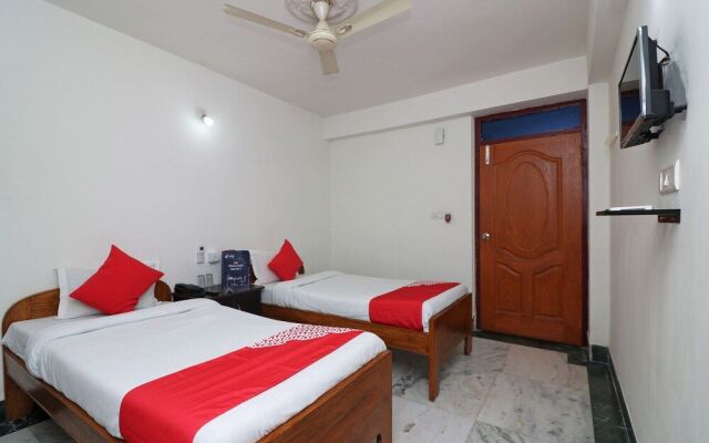 OYO 18587 Alok House