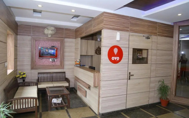 OYO Rooms Paras down Town Mall
