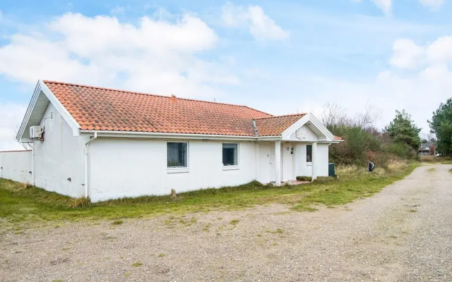 Pet-friendly Holiday Home in Sjællands Odde near Sea
