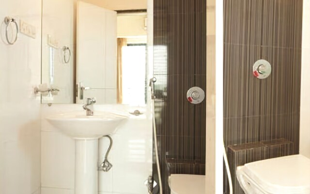 Astute Apartments Yayati