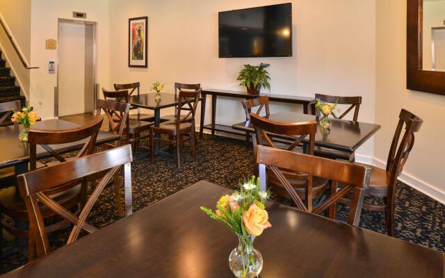 St. Charles Inn