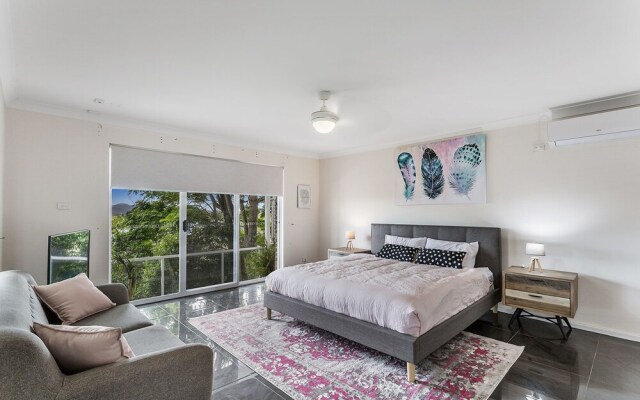 Randall Drive, 64
